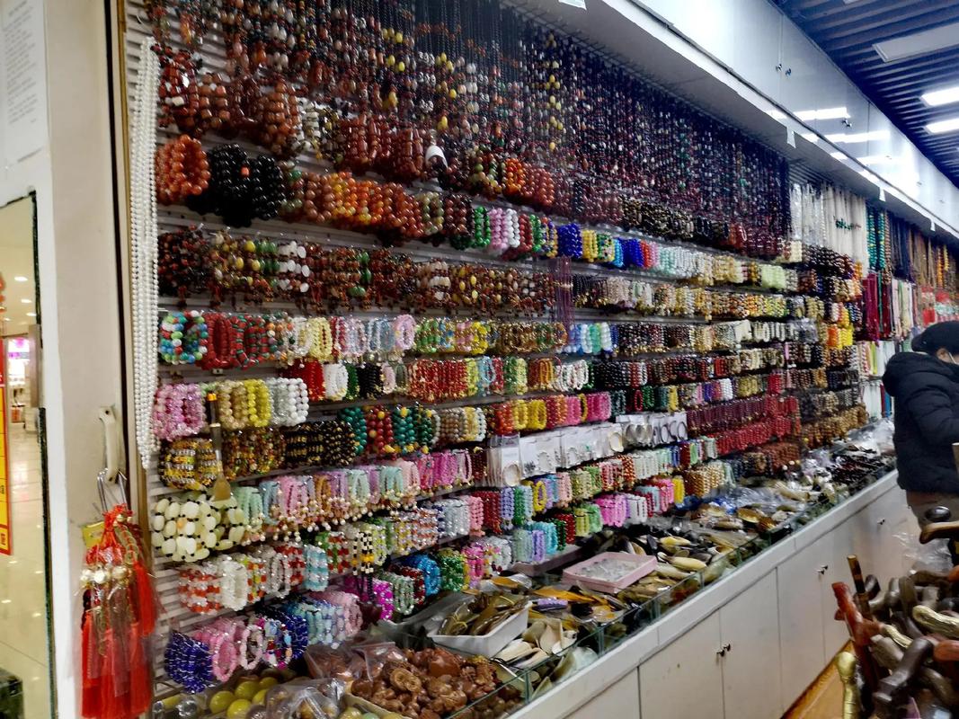 探秘“丹陛華” 京城小商品批發市場的多元魅力