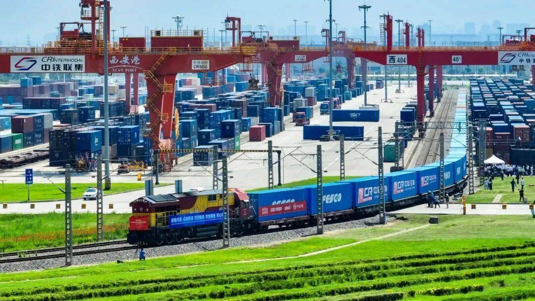 西安 織密亞歐物流網(wǎng)絡(luò)，樞紐能級再躍升，商品批發(fā)貿(mào)易迎風(fēng)起